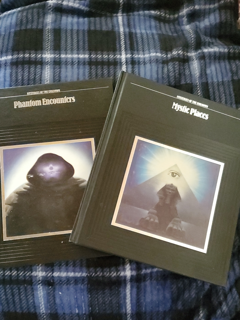 Mystic Places & Phantom Encounters Hardcover Book Set - Black